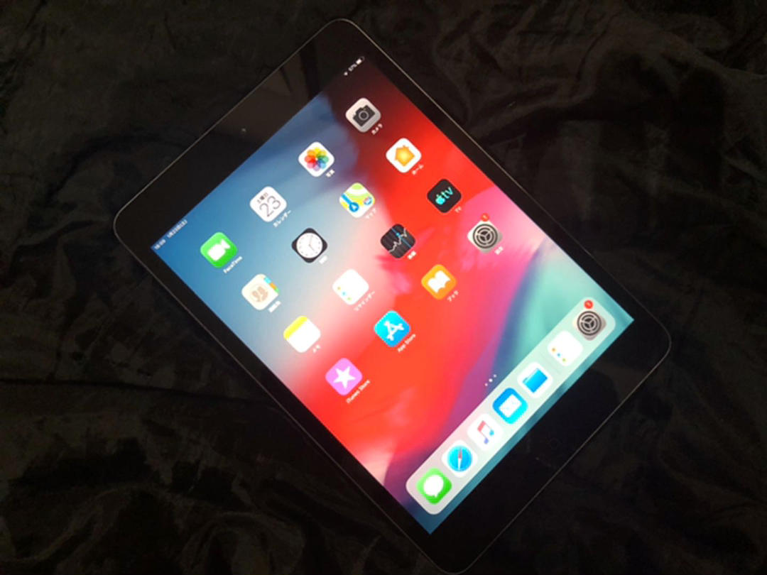 【売約済み】iPad mini4 128GB シルバーwifi(レザー革ケース